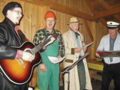 Als Village People verkleidet, gratulieren die Ponfelder zum Geburtstag.